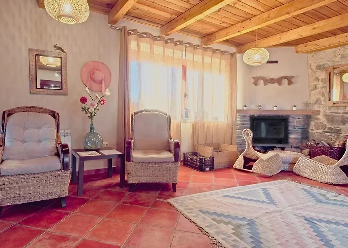 Casa Rural Ucedo 컨트리하우스